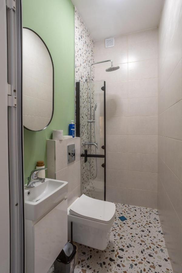 Linden House - A Lovely Apartment In Central Varna Exteriör bild